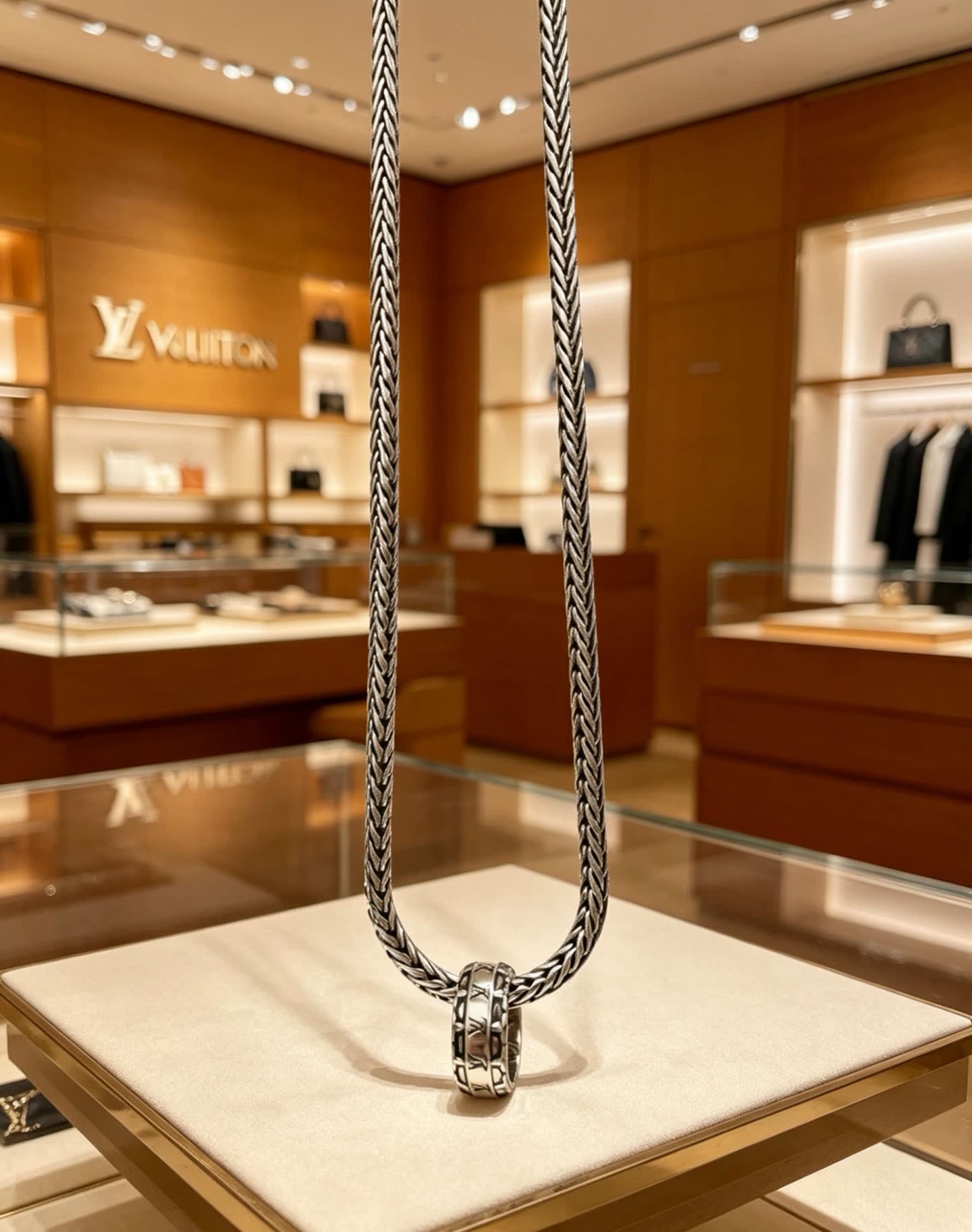 Louis Vuitton Silver Chain Necklace with Beaded Clasp